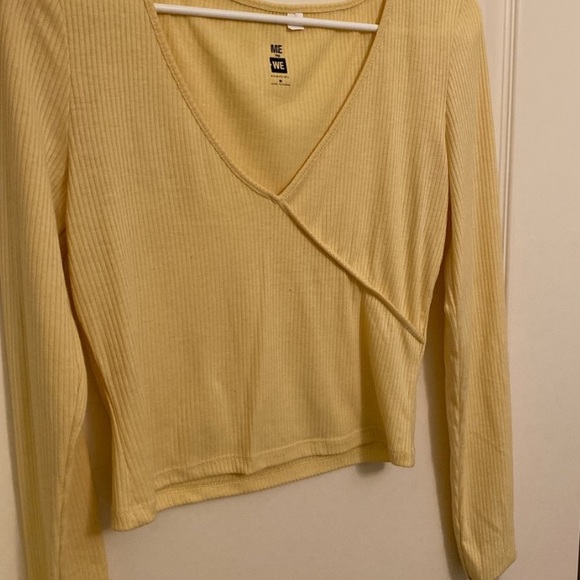 PacSun long sleeve yellow crop top - Picture 2 of 3